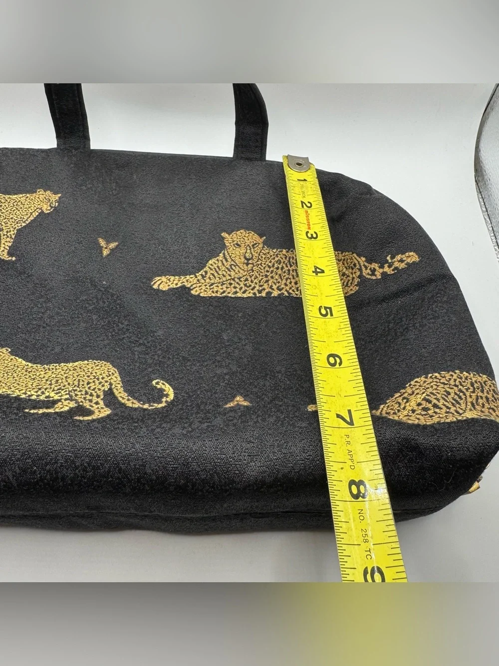 VTG Womens Leopard Print Black Zipper Travel Case with Pouch Set Maximalist